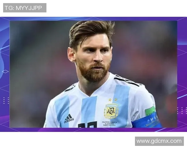 巴萨足球明星12号的传奇故事与辉煌成就解析