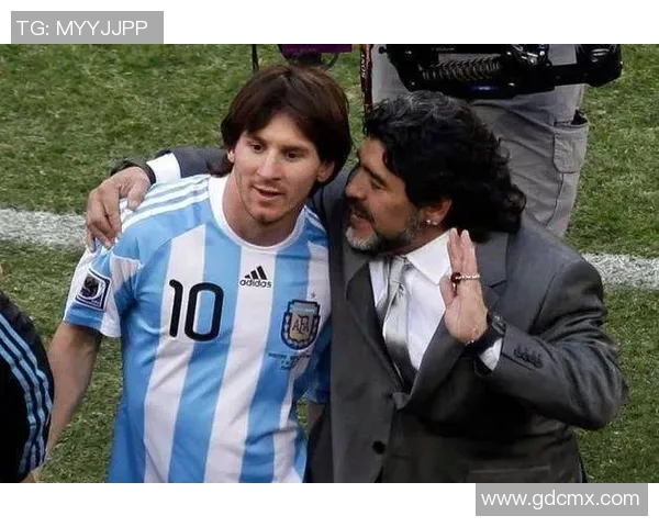 全球足球巨星风采大揭秘从梅西到C罗的传奇故事与成就 全球足球巨星风采大揭秘从梅西到C罗的传奇故事与成就