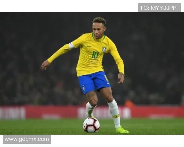 内马尔畅谈足球生涯与未来目标分享个人成长与团队合作的心路历程