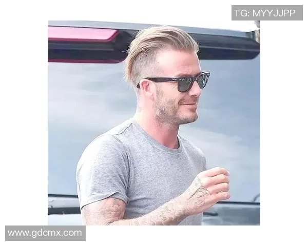 足球明星独特竖发造型揭秘引领潮流的时尚风向标