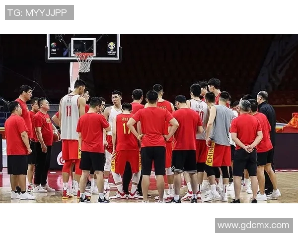 篮球明星对中国足球的观察与期待:从场上到场下的深度剖析 篮球明星对中国足球的观察与期待:从场上到场下的深度剖析